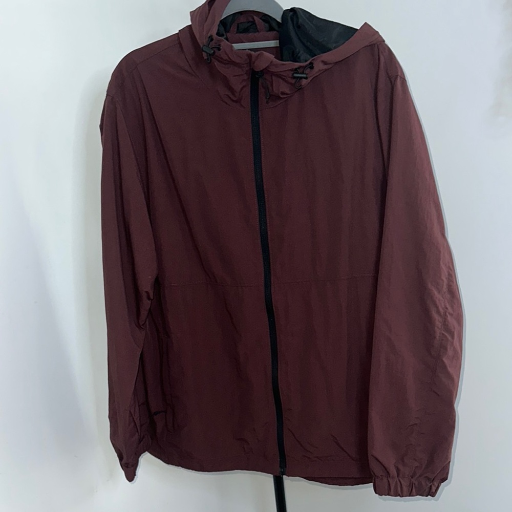 H&M Men's Maroon Windbreaker Jacket